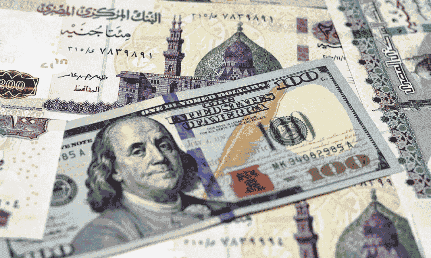 جولدمان ساكس وبنك بيكتيت ينصحان بشراء السندات المصرية
